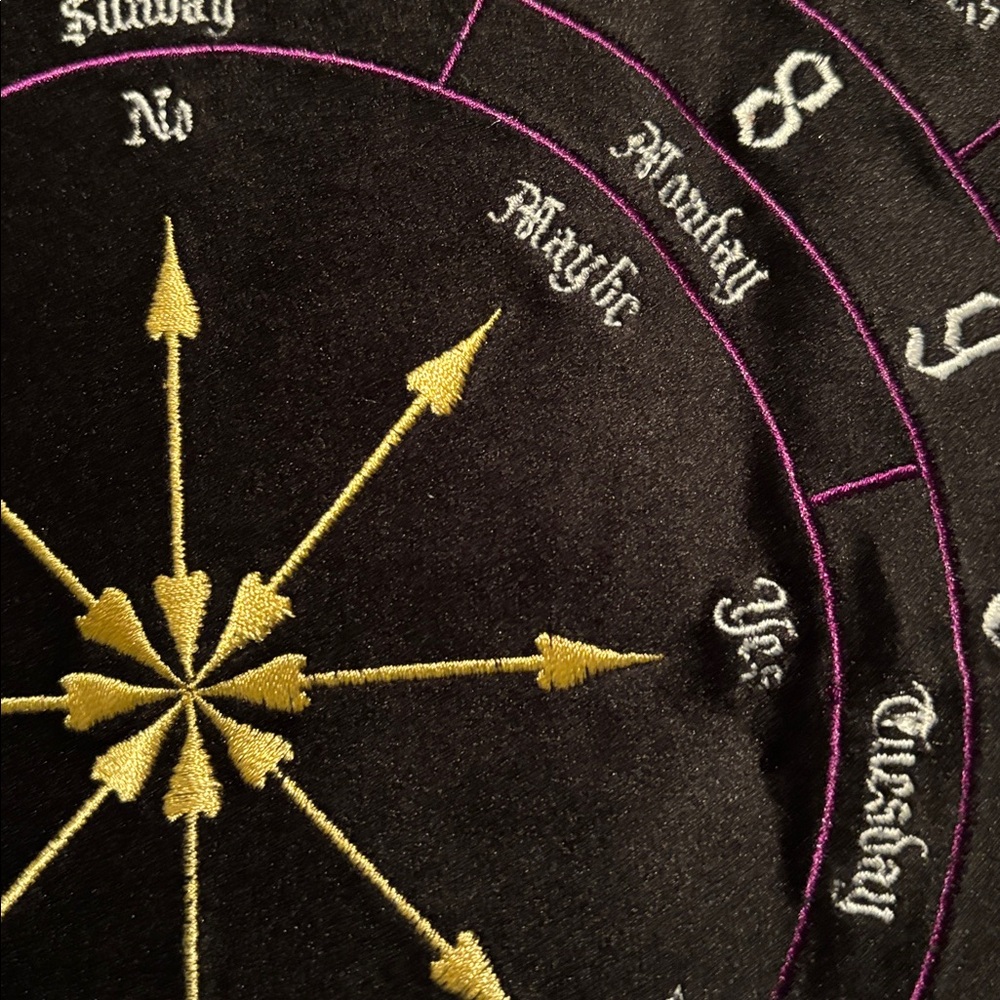 Divination Mat With Copper Pendulum - Picture 3 of 7